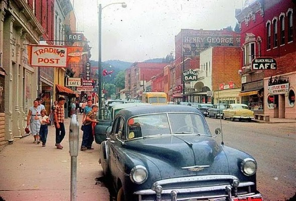 1950s American City Life1.jpg