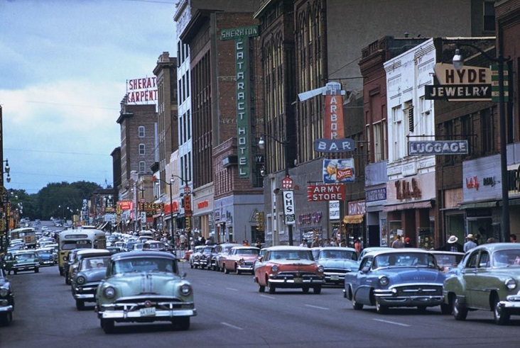 1950s American City Life2.jpg